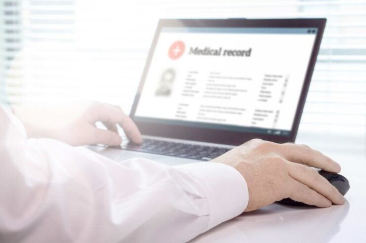 The Benefits of Switching to Digital Medical Records for Reducing Waste ...